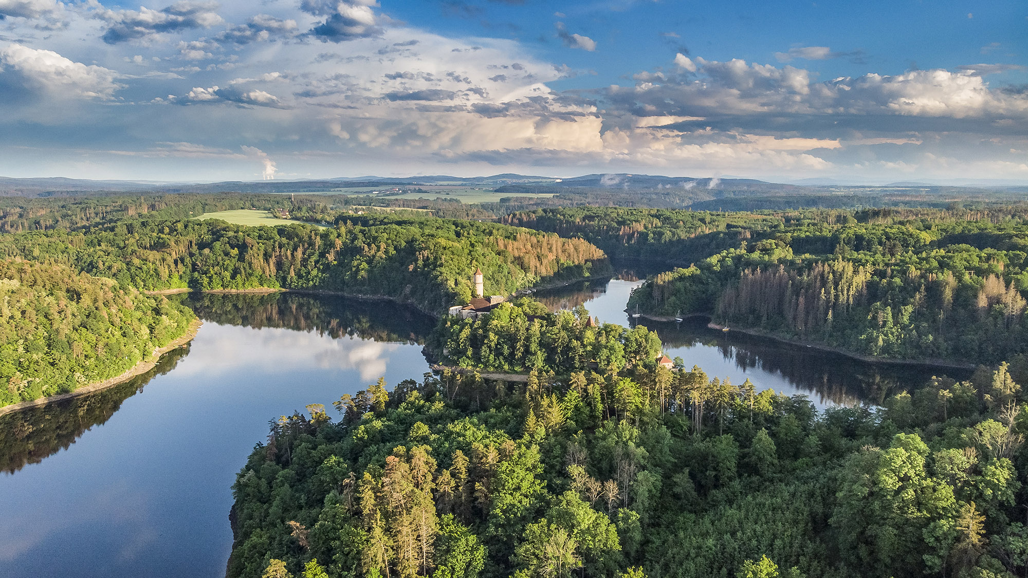 Ze Zvíkova na Orlík